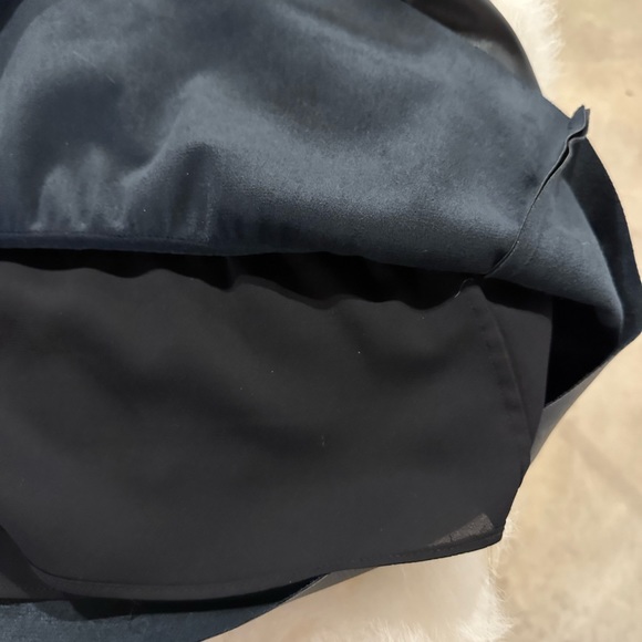 Alice + Olivia Jia Vegan Leather Mini Skirt - Picture 6 of 9